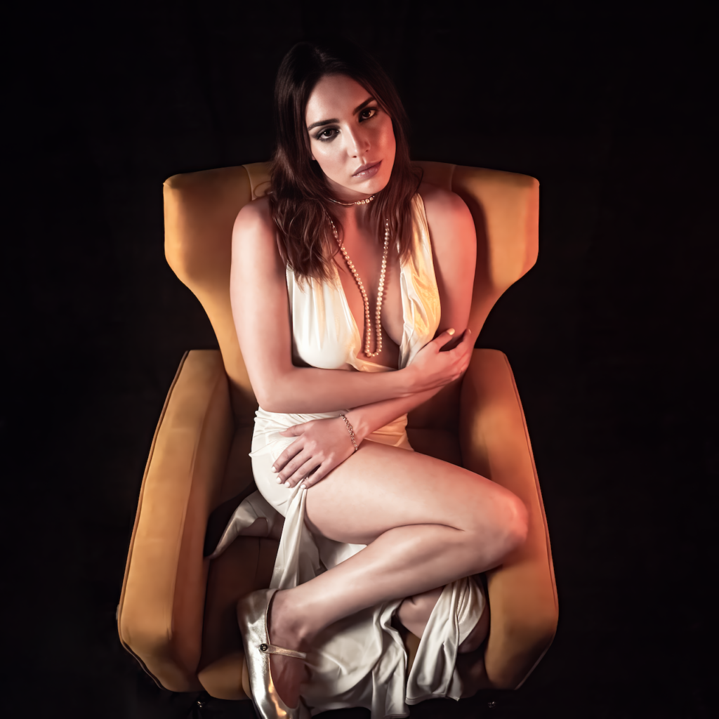 Ana Luna - Daddy's Empire